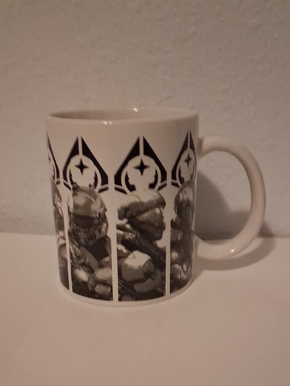 Nice Halo Graphic White Ceramic Mug with Black Gamer Artwork